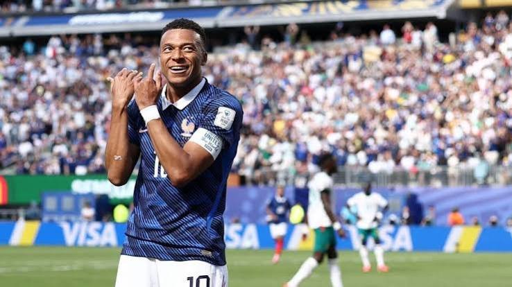 Coupe du Monde 2026 : Mbappé entre dans l’histoire, la France domine le Sénégal (3-1)