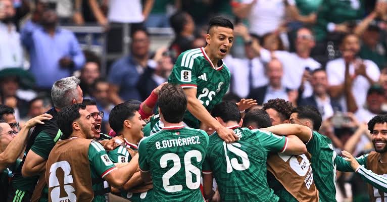 Coupe du Monde 2026 : Le Mexique domine l&rsquo;Équateur et s&rsquo;offre une qualification historique pour les huitièmes de finale