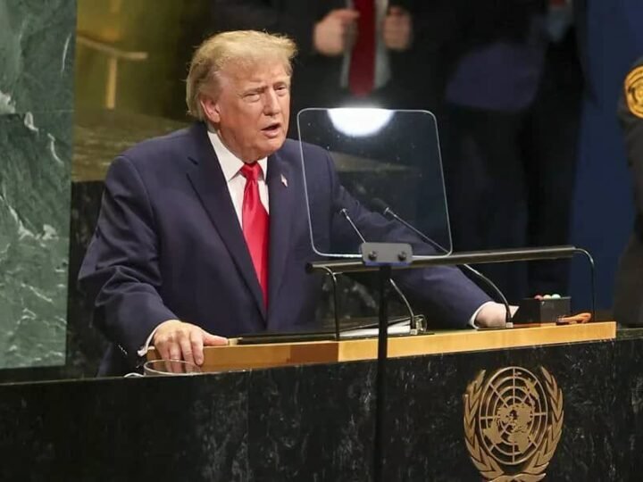 Donald Trump veut remplacer « intelligence artificielle » par « super intelligence » dans les documents américains