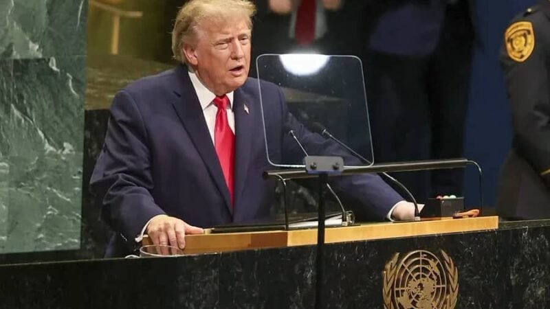 Donald Trump veut remplacer « intelligence artificielle » par « super intelligence » dans les documents américains