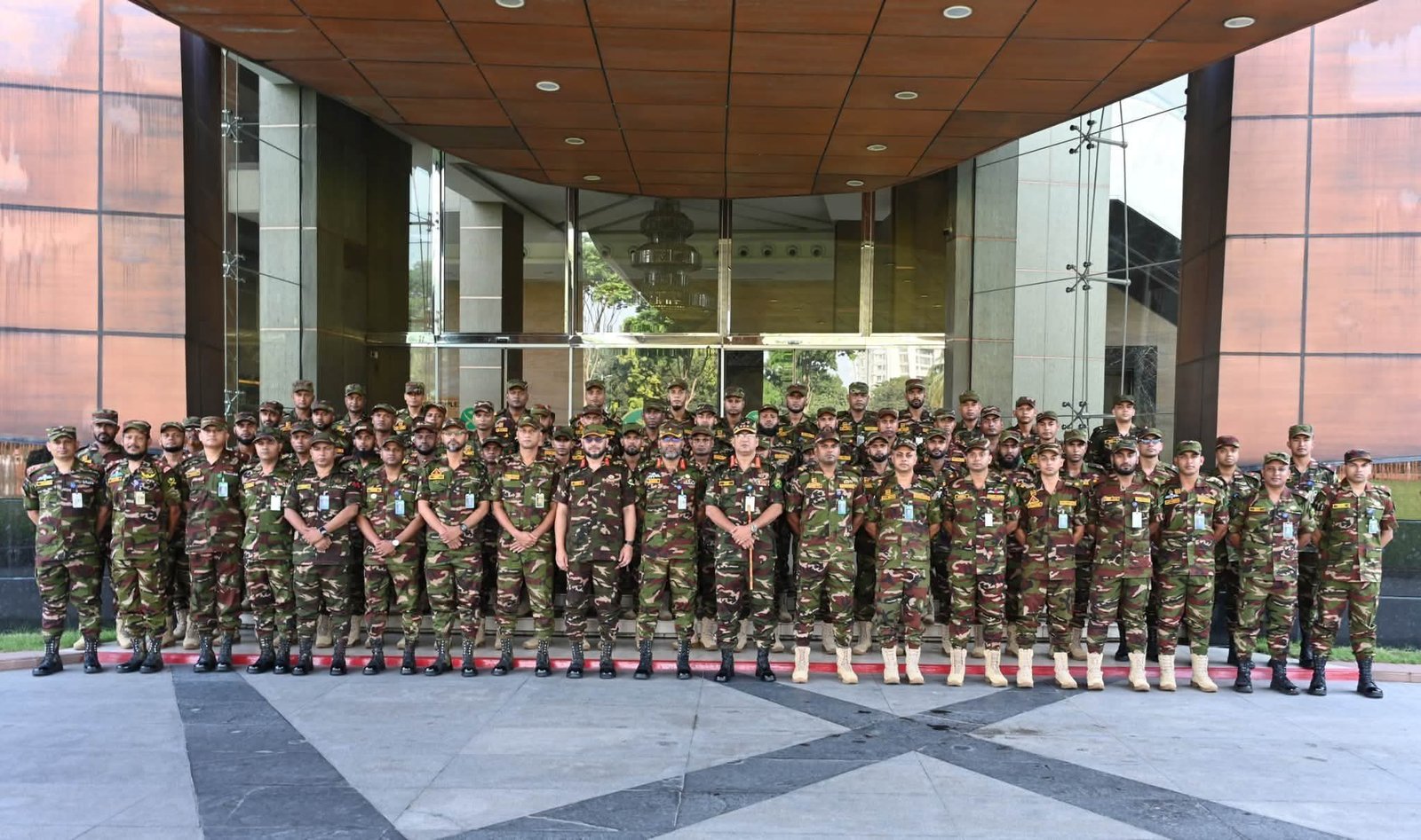 Haïti : 50 militaires bangladais quittent Dacca pour rejoindre la Force de répression des gangs